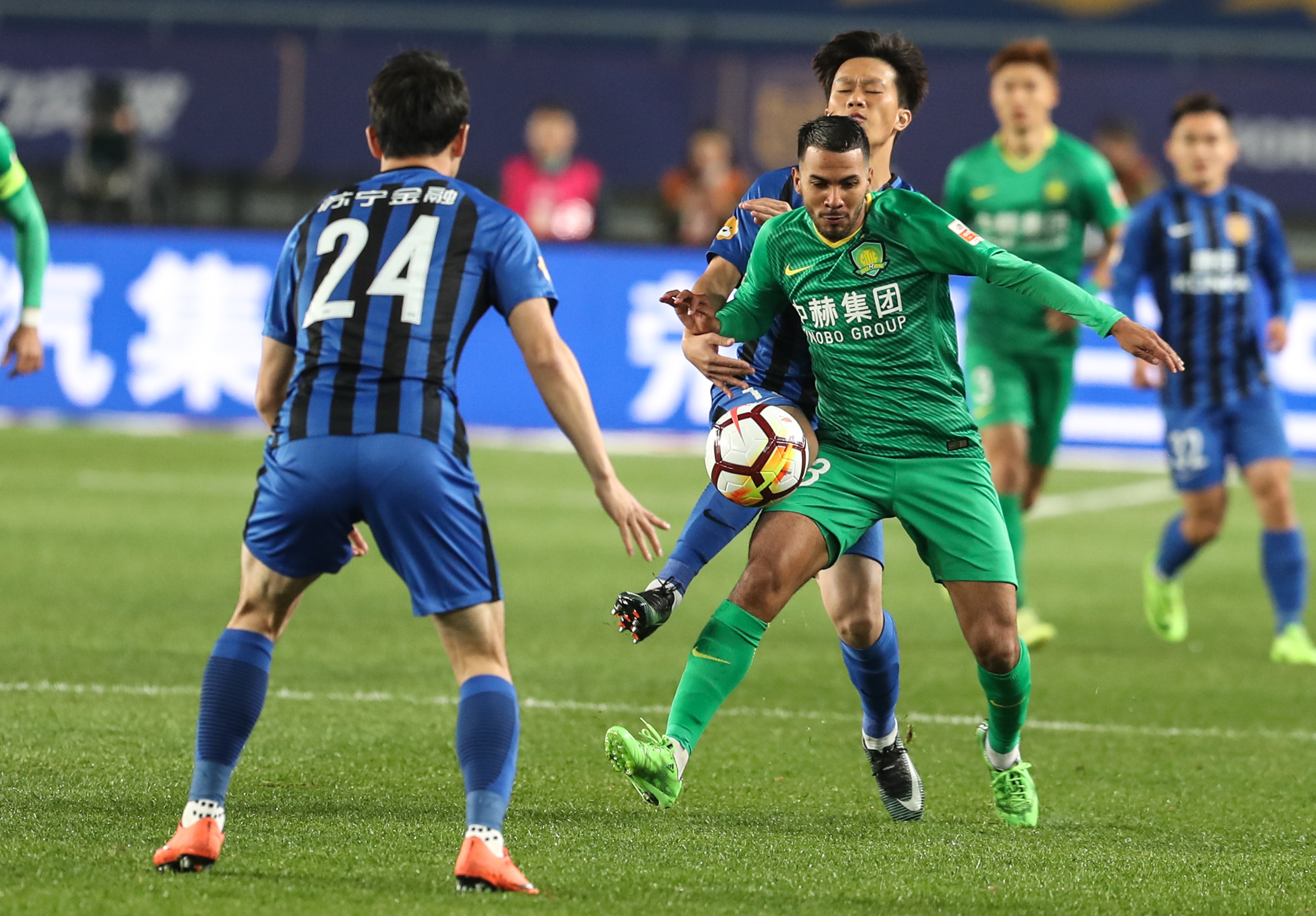 包含国安对决苏宁，胜利会属于谁？的词条