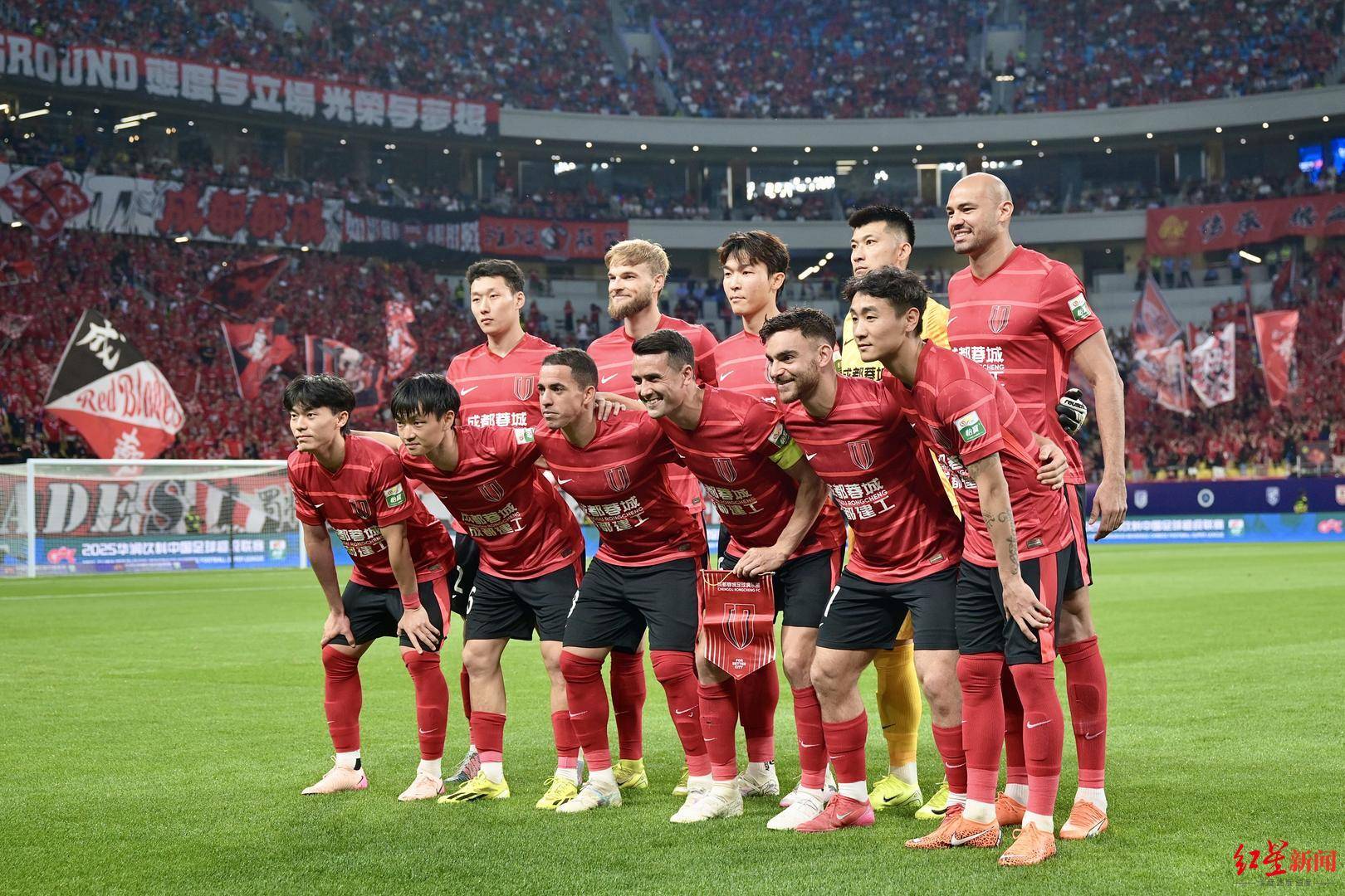 激动人心的足球盛宴持续火爆进行 激动人心的足球盛宴持续火爆进行