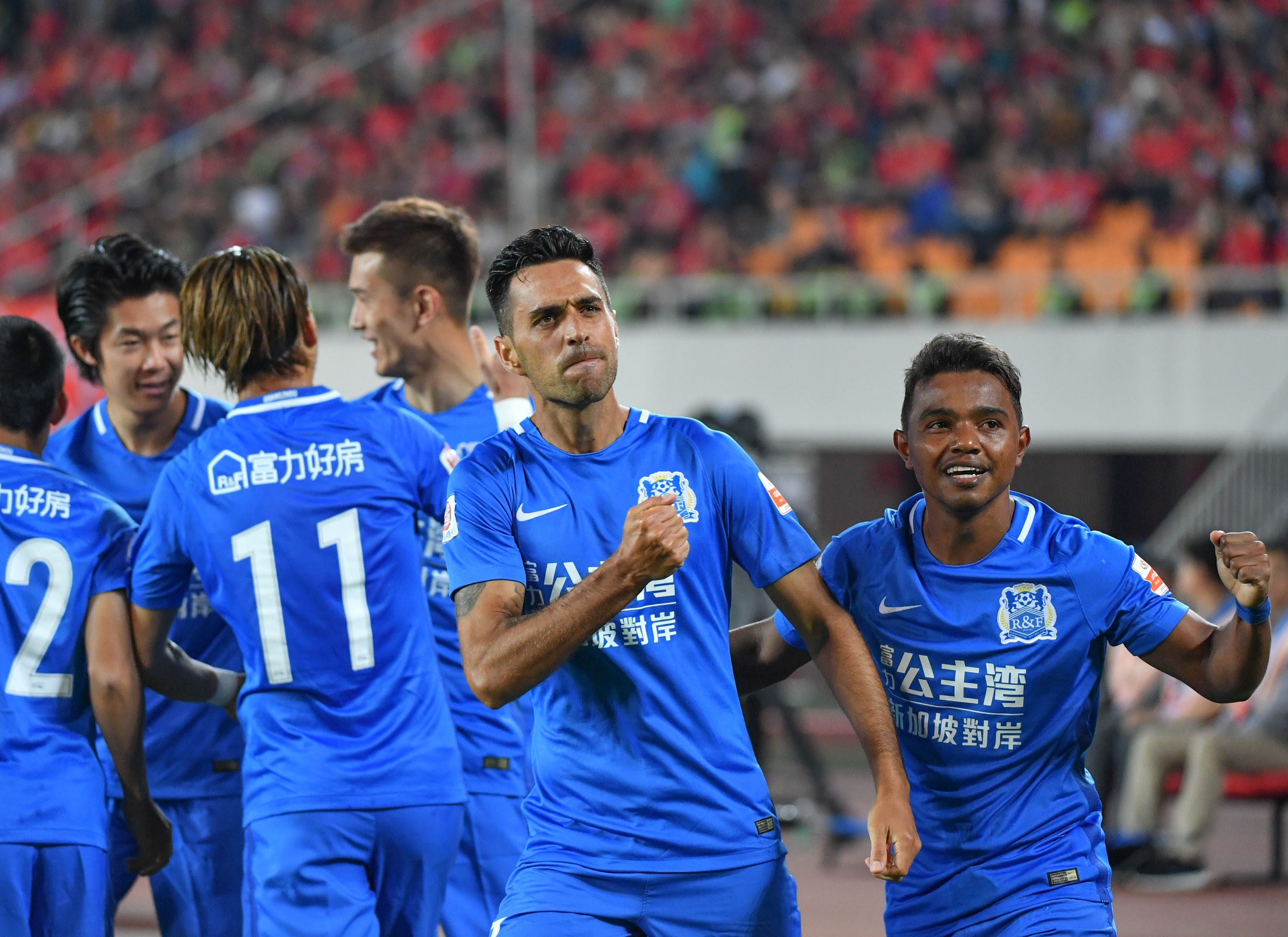 关于广州富力队伍击败对手，展现出色实力的信息